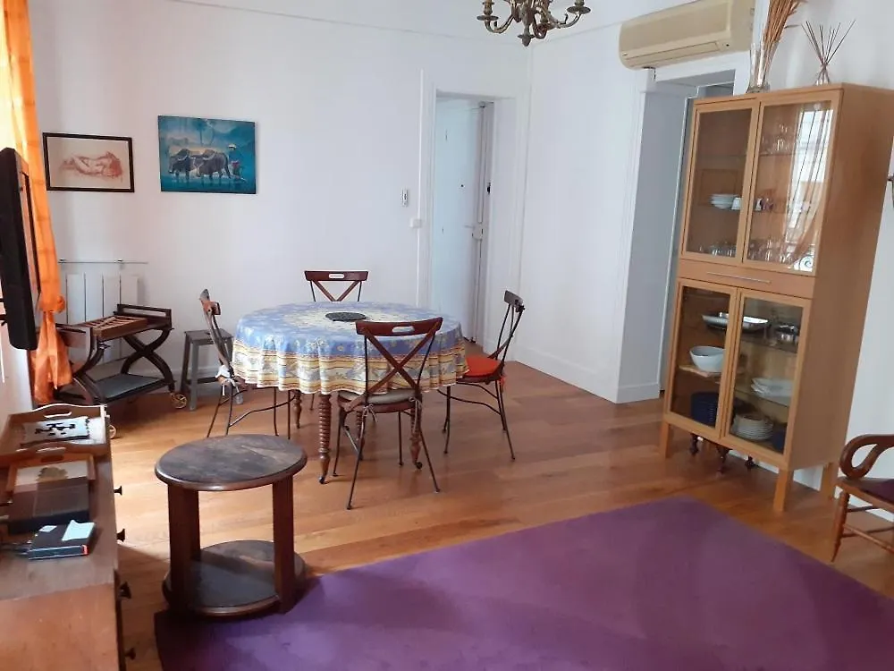 Appartement Petroff Paris Apartamento